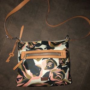 Fossil purse